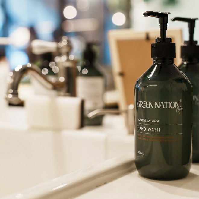 GREEN NATION life 98％天然由来の香り高いハンドウォッシュ 500ml ラベンダー&タイム